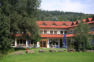 restaurantb310