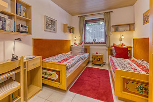 schlafzimmer einzelbettenb310